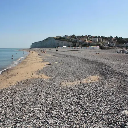 Les Embruns 2- Sur Mer-